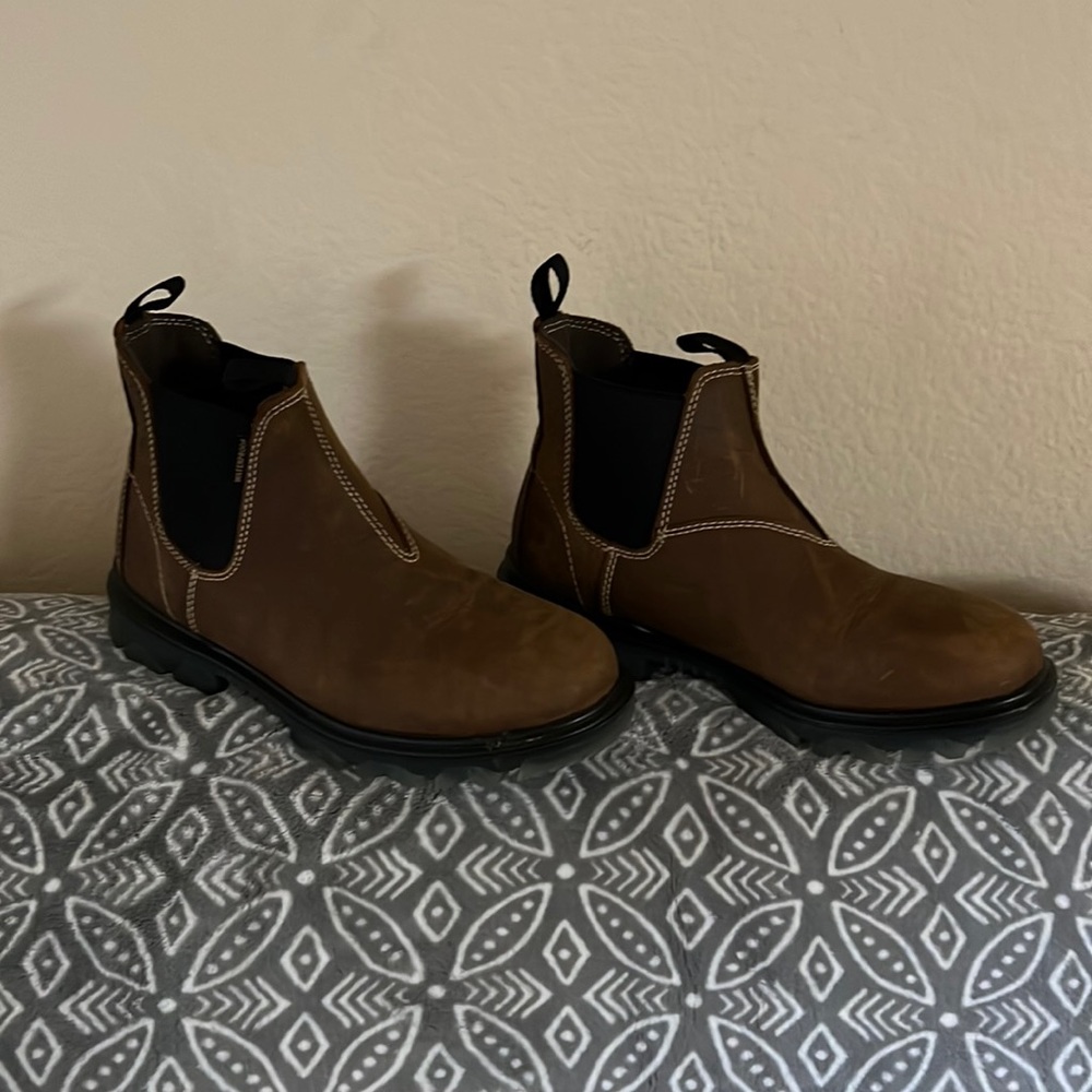 WOLVERINE WOMENS WATERPROOF BOOTIES